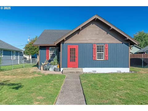 627 15th Ave, Longview, WA 98632