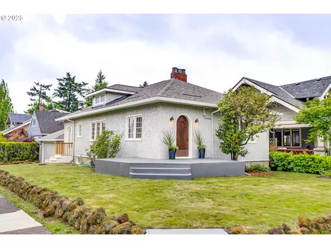 5336 SE Sherman St, Portland, OR 97215