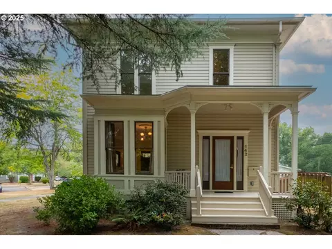 142 SW 8th St, Corvallis, OR 97333