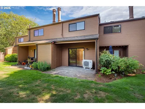 Exterior - 1704 Minda Dr, Eugene, OR 97401 photo 8 of 8