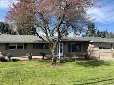 4130 Scenic Dr, Eugene, OR 97404