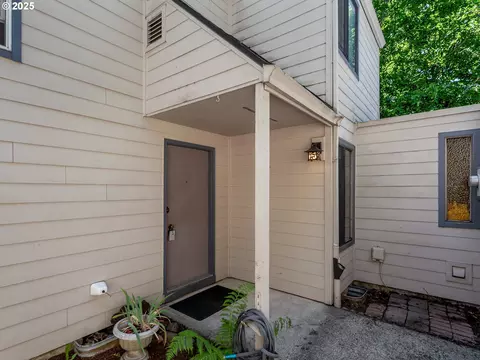 Other - 361 NE Village Squire Ave #4, Gresham, OR 97030 photo 1 of 8