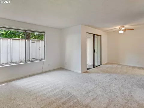 Living - 361 NE Village Squire Ave #4, Gresham, OR 97030 photo 1 of 3