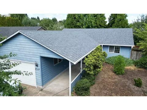 2317 SW Peggy St, Mcminnville, OR 97128