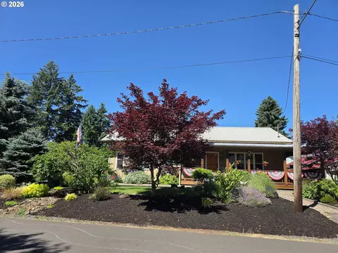 1894 Grape Loop, Sweet Home, OR 97386