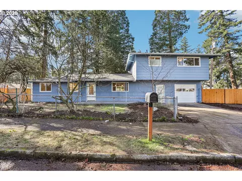 18655 SE Yamhill Cir, Portland, OR 97233