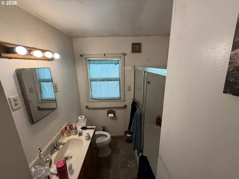 421 SE Sunset Ave, Cascade Locks, OR 97014 photo 15