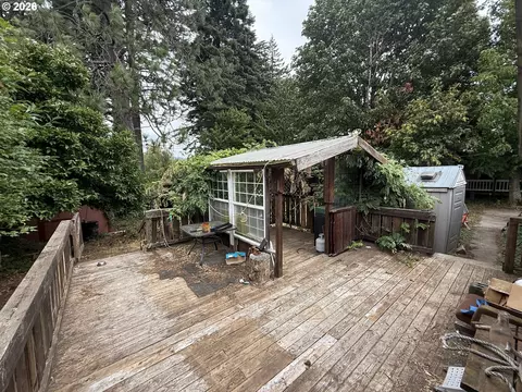 421 SE Sunset Ave, Cascade Locks, OR 97014 photo 17
