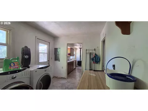 421 SE Sunset Ave, Cascade Locks, OR 97014 photo 14