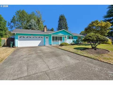 1913 SE Pine St, Hillsboro, OR 97123