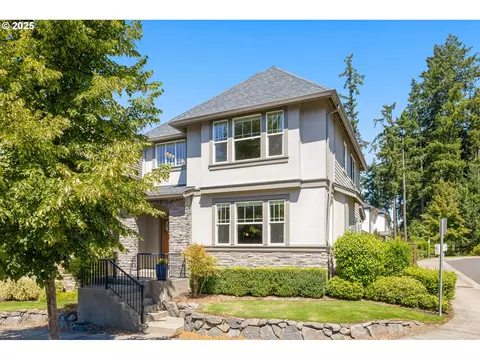 14305 SW Pasture Ln, Beaverton, OR 97008