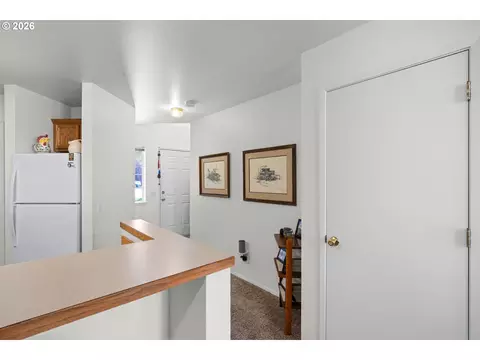 Entry Way - 1926 NE Sams Loop, Bend, OR 97701 photo 1 of 5