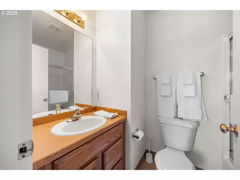 Bath - 1926 NE Sams Loop, Bend, OR 97701 photo 1 of 2