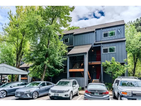 4 Touchstone, Lake Oswego, OR 97035