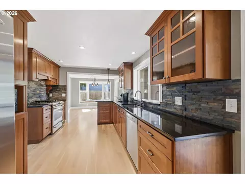 Kitchen - 2930 Norkenzie Rd, Eugene, OR 97408 photo 6 of 6