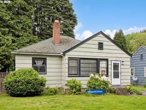 2331 SE 70th Ave, Portland, OR 97215