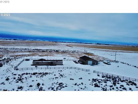 43768 Sunnyslope Rd, Baker City, OR 97814