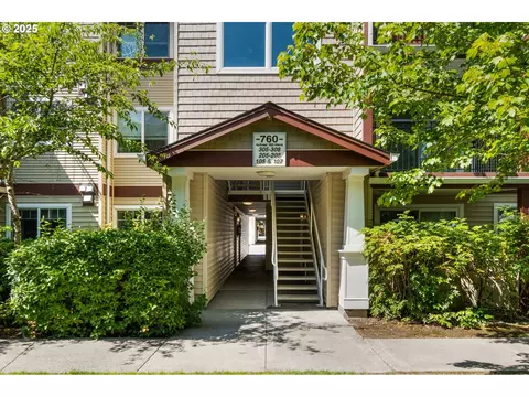 760 NW 185th Ave #305, Beaverton, OR 97006
