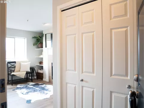 Entry Way - 318 NE Roberts Ave #308, Gresham, OR 97030 photo 1 of 3