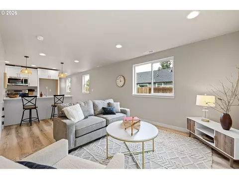 Living - 1946 7th St, Springfield, OR 97477 photo 1 of 6