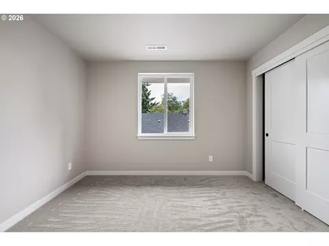 Bedroom - 1946 7th St, Springfield, OR 97477 photo 5 of 8