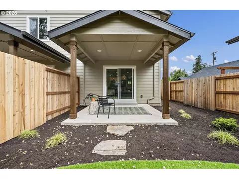 Other - 1946 7th St, Springfield, OR 97477 photo 7 of 8