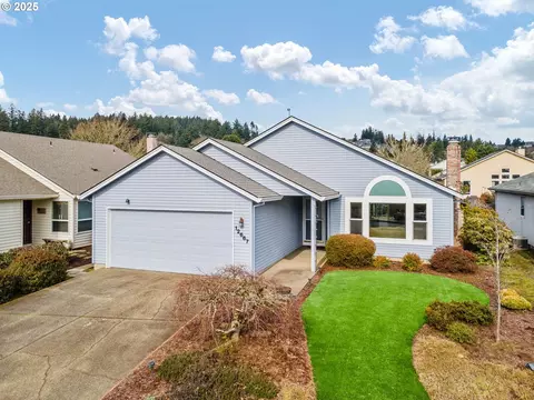 12667 SW Overgaard St, Tigard, OR 97224