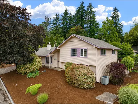 2730 Malibu Way, Eugene, OR 97405