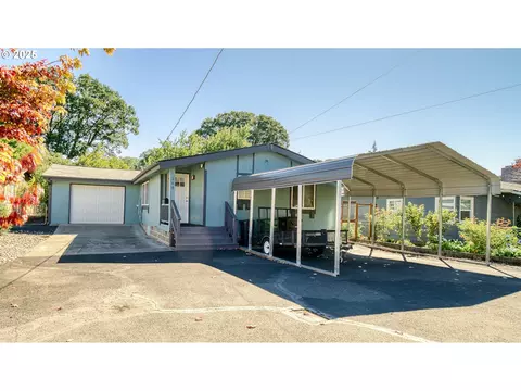 384 N 5th St, Saint Helens, OR 97051