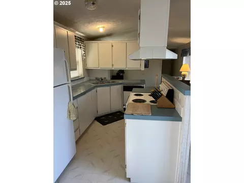 2801 SW Houtama Rd, Pendleton, OR 97801 photo 5