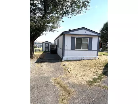 2801 SW Houtama Rd, Pendleton, OR 97801