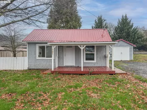 121 E Second Ave, Sutherlin, OR 97479