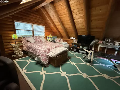 Bedroom - 440 Forest Dr, Azalea, OR 97410 photo 3 of 4