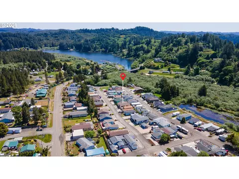 View/Area - 10 Pine Ln, Lakeside, OR 97449 photo 2 of 4