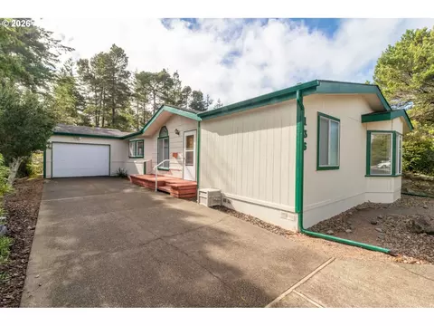 136 43rd Way, Florence, OR 97439