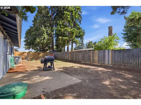 Exterior - 697 54th St, Springfield, OR 97478 photo 8 of 8