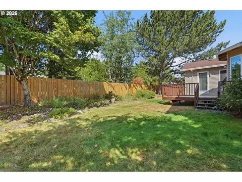 Exterior - 2343 SW 1st St, Gresham, OR 97080 photo 9 of 11