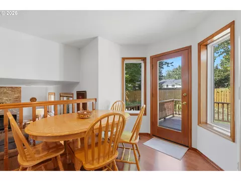 Dining - 2343 SW 1st St, Gresham, OR 97080 photo 4 of 4