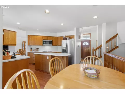 Kitchen - 2343 SW 1st St, Gresham, OR 97080 photo 2 of 6