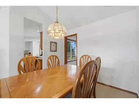 Dining - 2343 SW 1st St, Gresham, OR 97080 photo 2 of 4