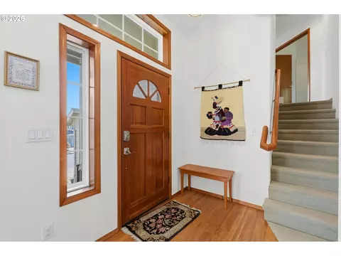 Entry Way - 2343 SW 1st St, Gresham, OR 97080 photo 1 of 4