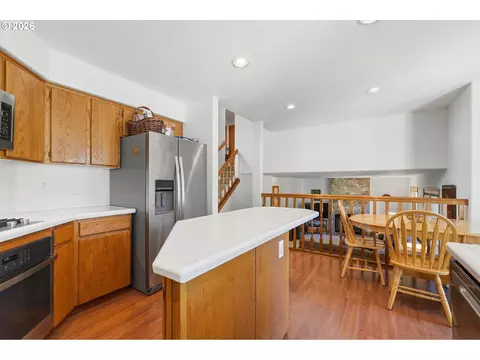 Kitchen - 2343 SW 1st St, Gresham, OR 97080 photo 3 of 6