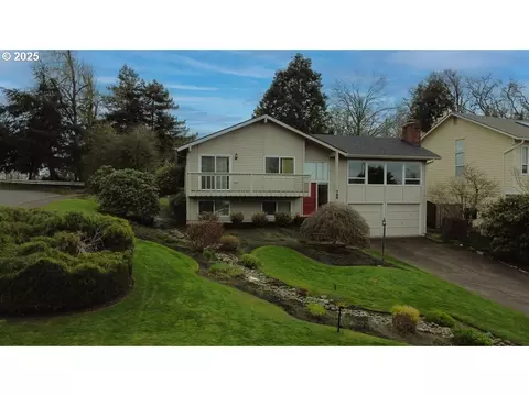 799 Woodcrest Dr, Springfield, OR 97477