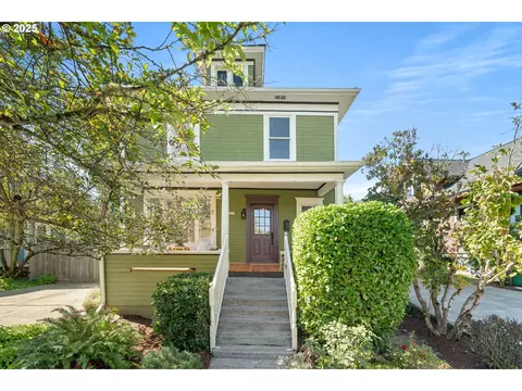 4037 NE 9th Ave, Portland, OR 97212