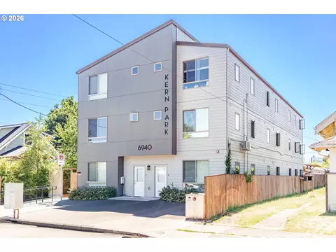 6940 SE Long St, Portland, OR 97206