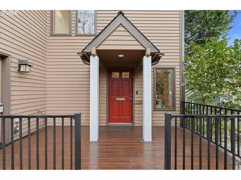 2935 NW Thurman St, Portland, OR 97210