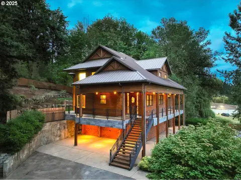 1910 NE 122nd St, Vancouver, WA 98686