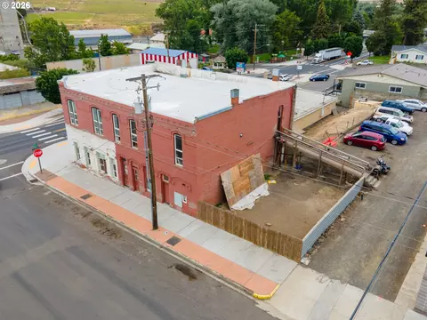 Exterior - 100 Main St, Moro, OR 97039 photo 2 of 2
