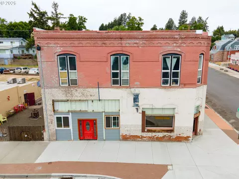 Exterior - 100 Main St, Moro, OR 97039 photo 1 of 2