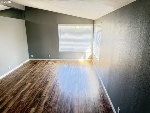 Living - 1949 SE Palmquist Rd #51, Gresham, OR 97080 photo 2 of 3